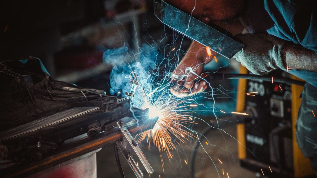 Welding Machines for Beginners: 7 Things You Should Know